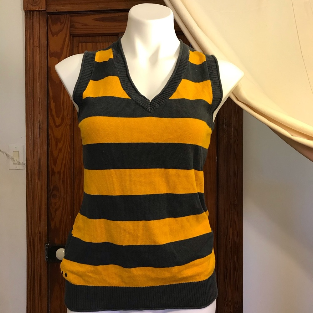 Converse Sweater Vest medium